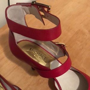 Red MICHAEL Michael Kors pumps